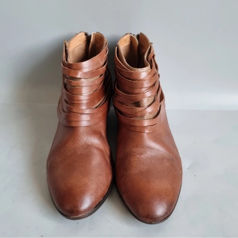 Stylish Tan Ankle Booties